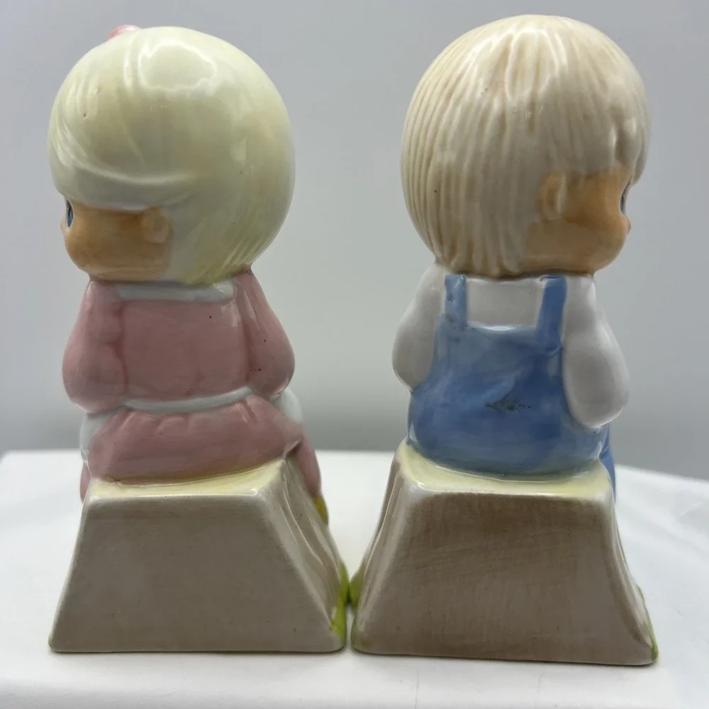 Precious Moments Boy & Girl ~ Love One Another Salt & Pepper Shakers